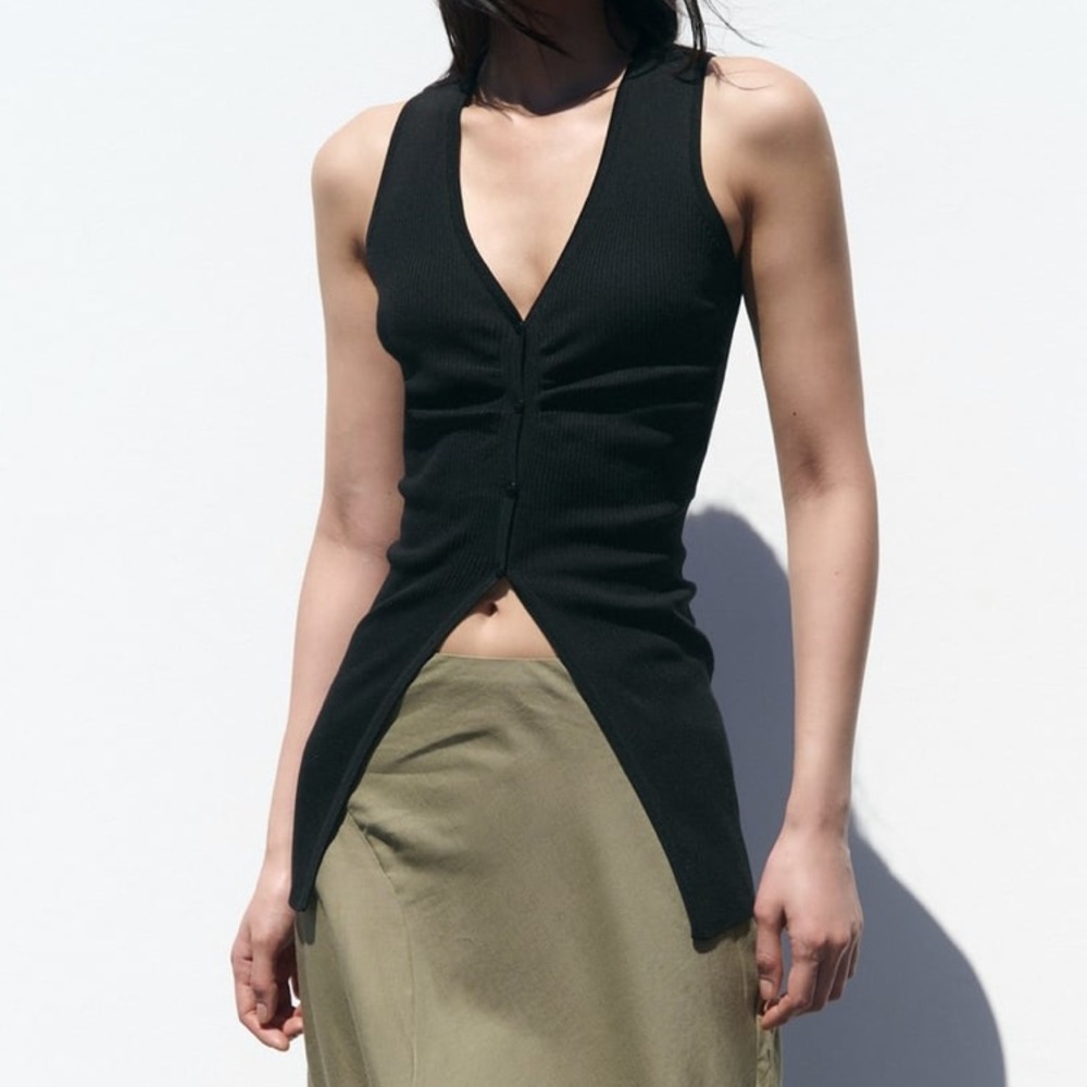 Zara buttoned knit top